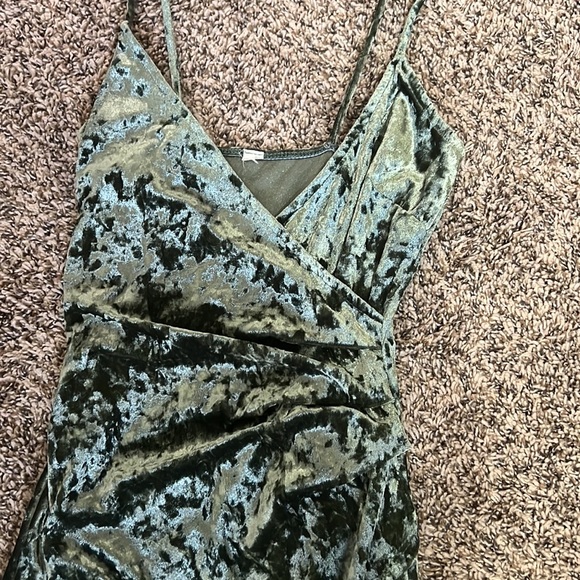 Green Velvet Asymmetrical Dress - Picture 4 of 5